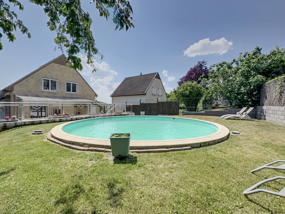 Maison individuelle avec piscine   Sarreguemines, quartier Welferding