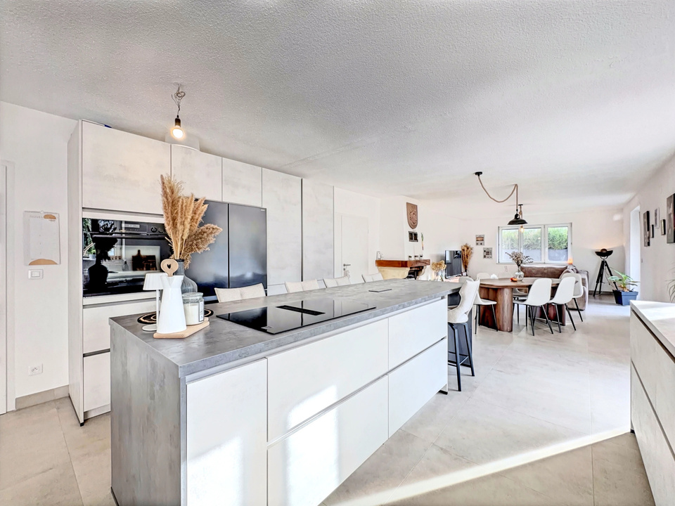 Charmante maison de plain-pied 117 m2   quartier calme en impasse