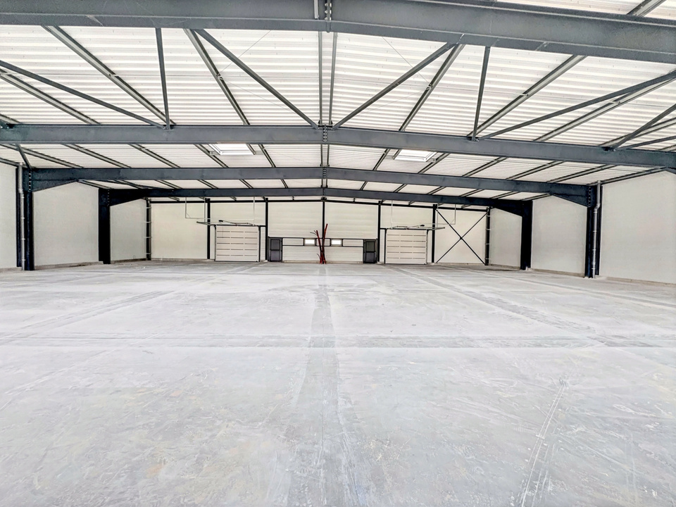 Local commercial neuf de 735 m2